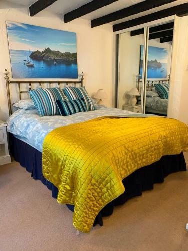 Hostal The Cottage Bed & Breakfast