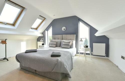 Spacious 4 Bedroom Apartment