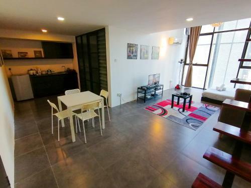 Hostal Qrac Deluxe Suite @ Petaling Jaya
