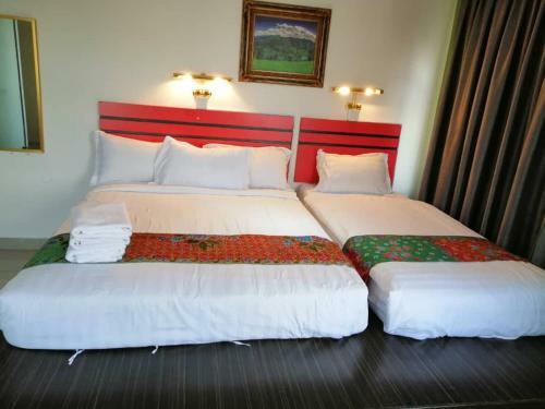 Paradise Hotel