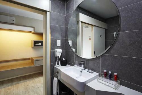 Hotel Q Damansara By Trillionz
