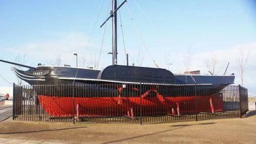 River Clyde Views - Private & Spacious Apartment