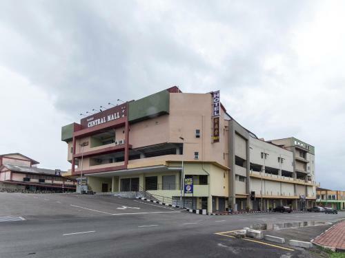 Central Hotel