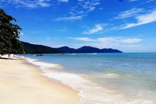 Apartamento Poolview Beach Resort Batu Ferringhi 502