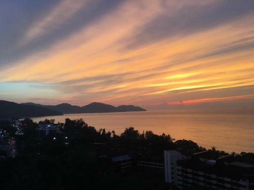 The View Feringghi Executive Apartment