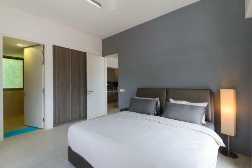 By The Sea Beach Front Apartment