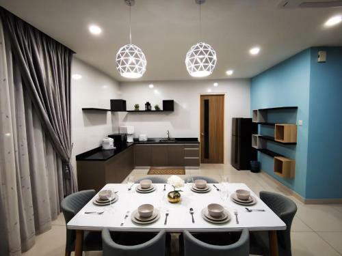 Batu Ferringhi Gold Pearl Luxury Homestay