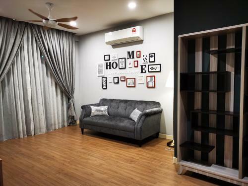Batu Ferringhi Gold Pearl Luxury Homestay
