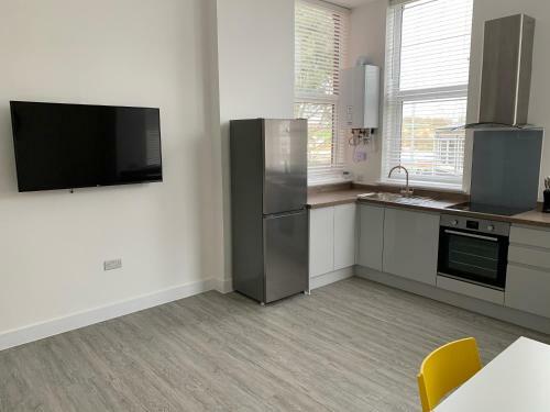 6 Bedroom Apartment