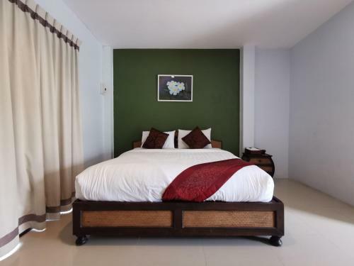 Hotel Long Lake Resort