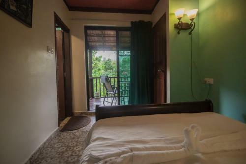 Bed & Breakfast Deserenity