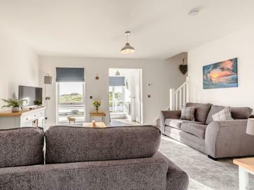 23 Chalet Road Uk31735
