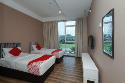 Oyo 90100 Bangi Gateway Hotel