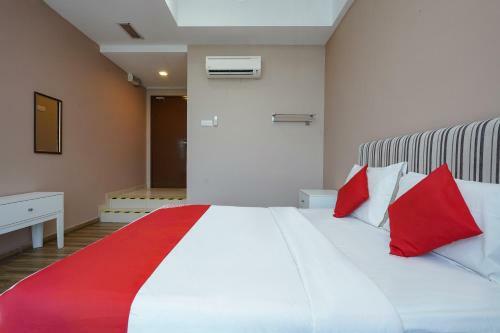 Oyo 90100 Bangi Gateway Hotel