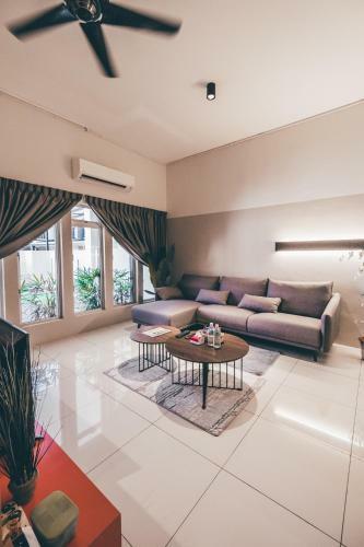Hostal J Residence