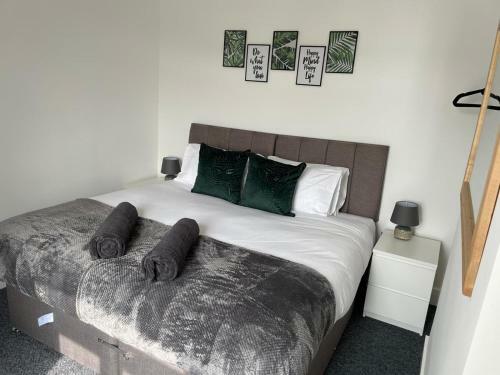 Apartamento Stop At Pendarvis, Stone Throw From Beach!