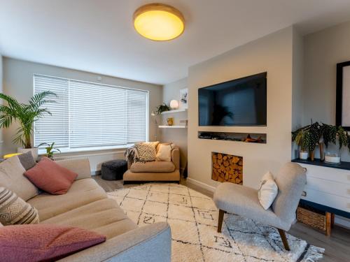 Pass The Keys Stunning 2 Bedroom Recently Refurbished House