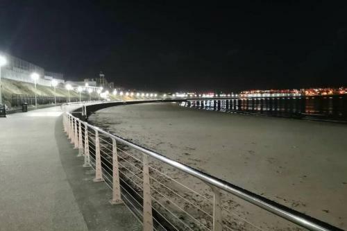 Luxurious Beach Front Apartment In Portrush