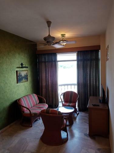 Glory Beach Resort Private Apartment