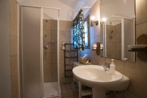 Hotel Castello Di Proceno Albergo Diffuso In Dimora D'epoca