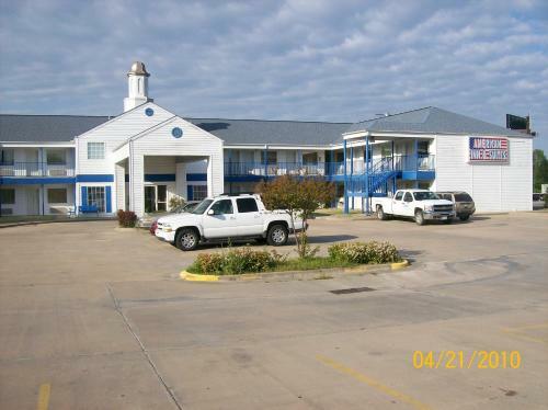 Motel American Inn And Suites White Hall
