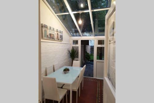 Apartamento Beautiful Spacious Flat With Garden
