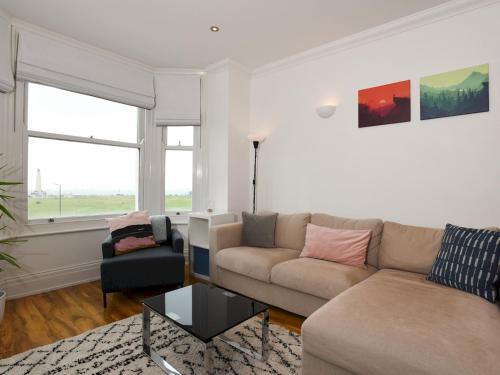 Pass The Keys Amazing Views 2 Bed Central Apartment