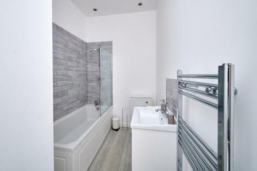 Modern 2 Bedroom Apartment In Preston