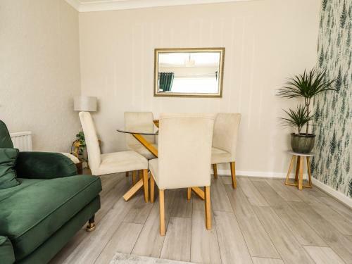 2 Pine Grove