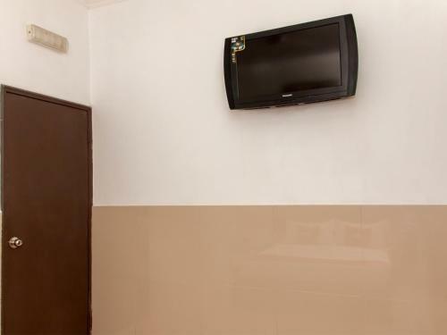 Oyo 89851 Leila Hotel