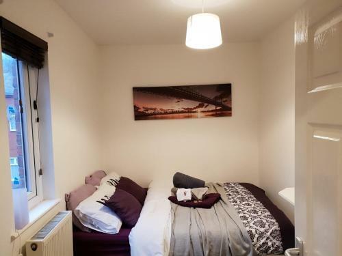 Hostal Preston Stocks Road Serviced House
