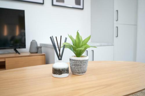 A Stylish Apartment With Parking In Preston