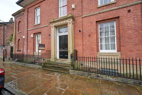 Lovely 2 Bedroom Apartment In Preston