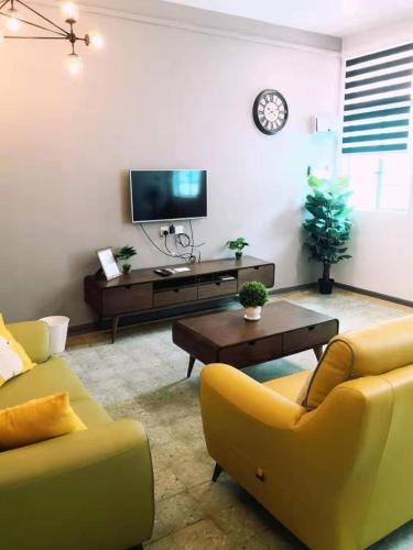 Jovial House 12pax With 6room Georgetown 6????????