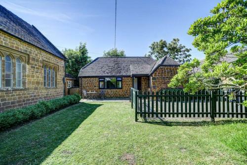 Magnolia Cottage - Idyllic Cotswold Bolthole