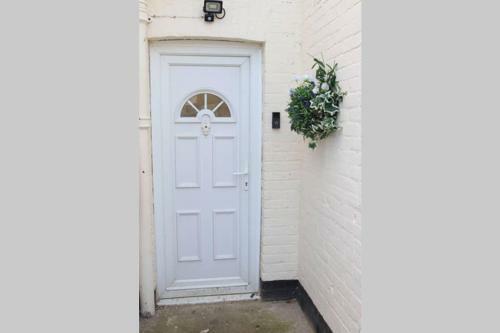 Two-bedroom Apartment In Ramsgate Town Centre