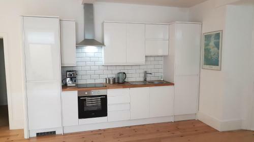 Apartment At 5 Victoria Parade