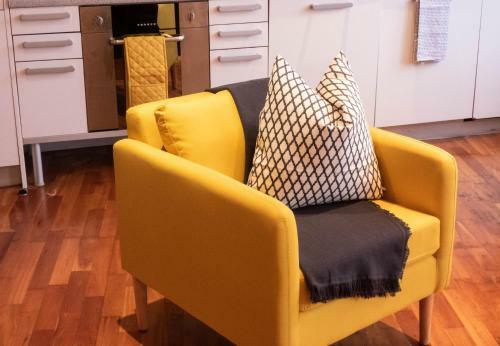 2 Bedroom Apartment In Reading Centre With Parking