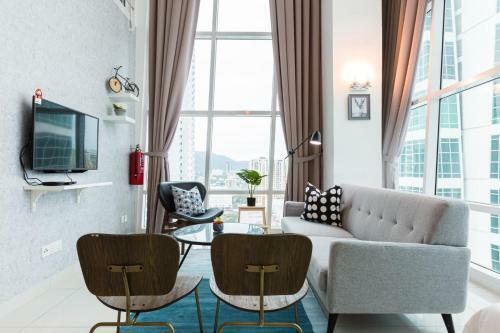 Maritime Suite Apartment By Dwell