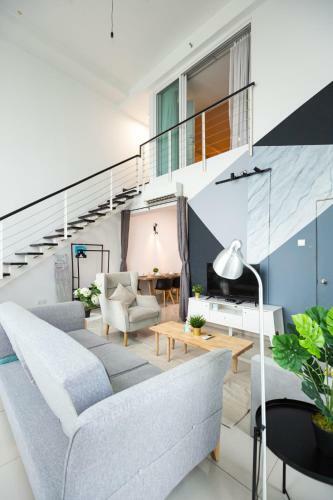 Maritime Suite Apartment By Dwell