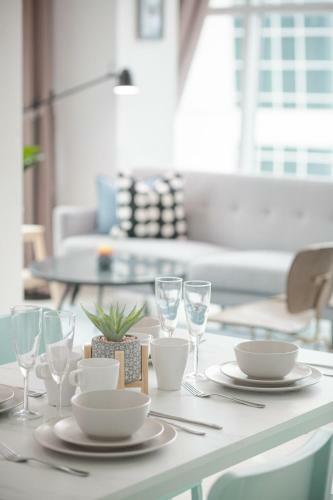 Maritime Suite Apartment By Dwell