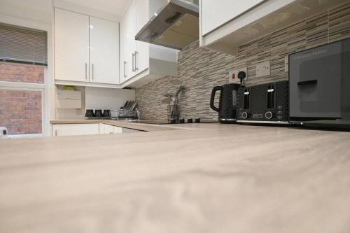 Modern 'serviced Apartment' Sleeps 4