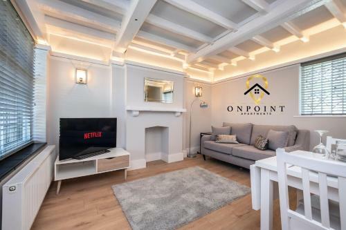 Onpoint -fresh Apartments With Parking!