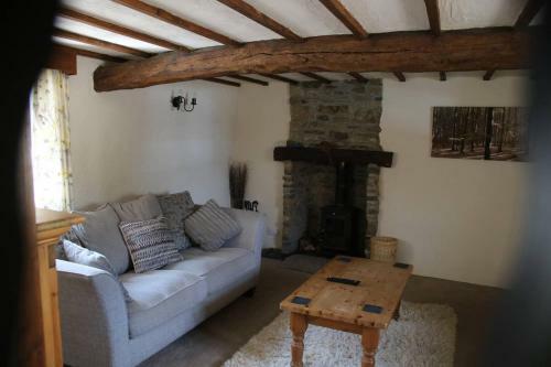 Lower Whitsleigh Farm Cottage