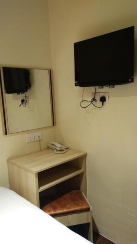 Hotel 18