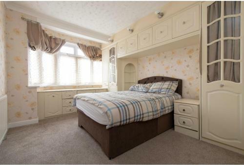 Apartamento Spacious Bungalow In Romford With Parking