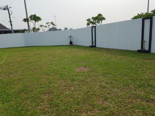 Pinky Villa