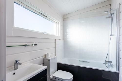 Roydon Marina Village Lodges