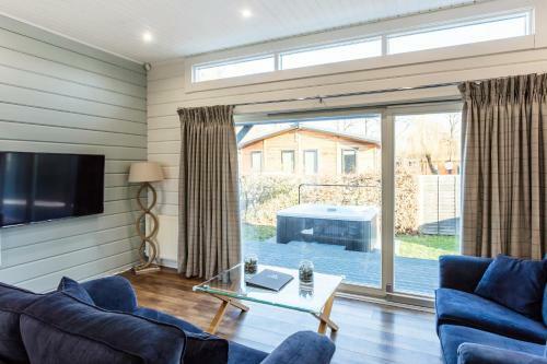 Roydon Marina Village Lodges