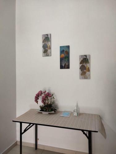 2725 Homestay